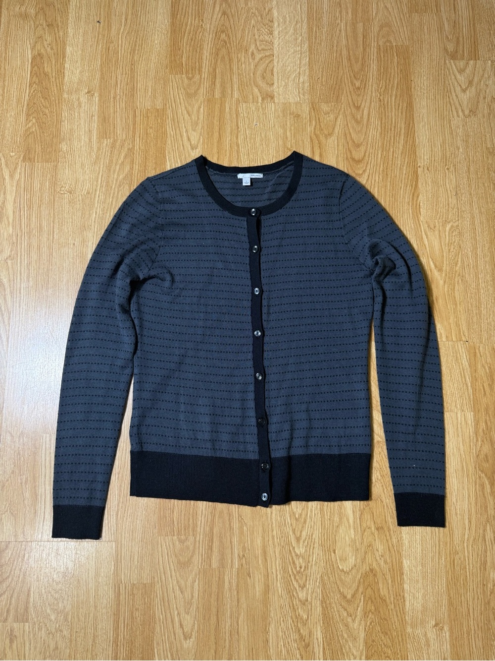 Halogen Women's Gray and Black Button-Front Cardigan - Size S